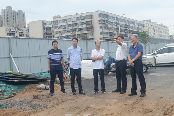 乐鱼官方网站-乐鱼(中国)
党委书记秦广远调研西站路工程